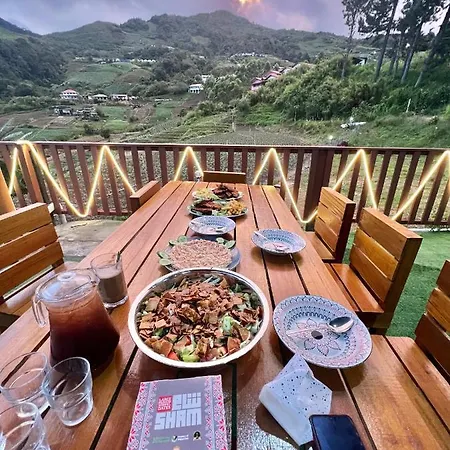 Mak Homestay Upstairs With 5 Bedrooms Kundasang Luaran gambar